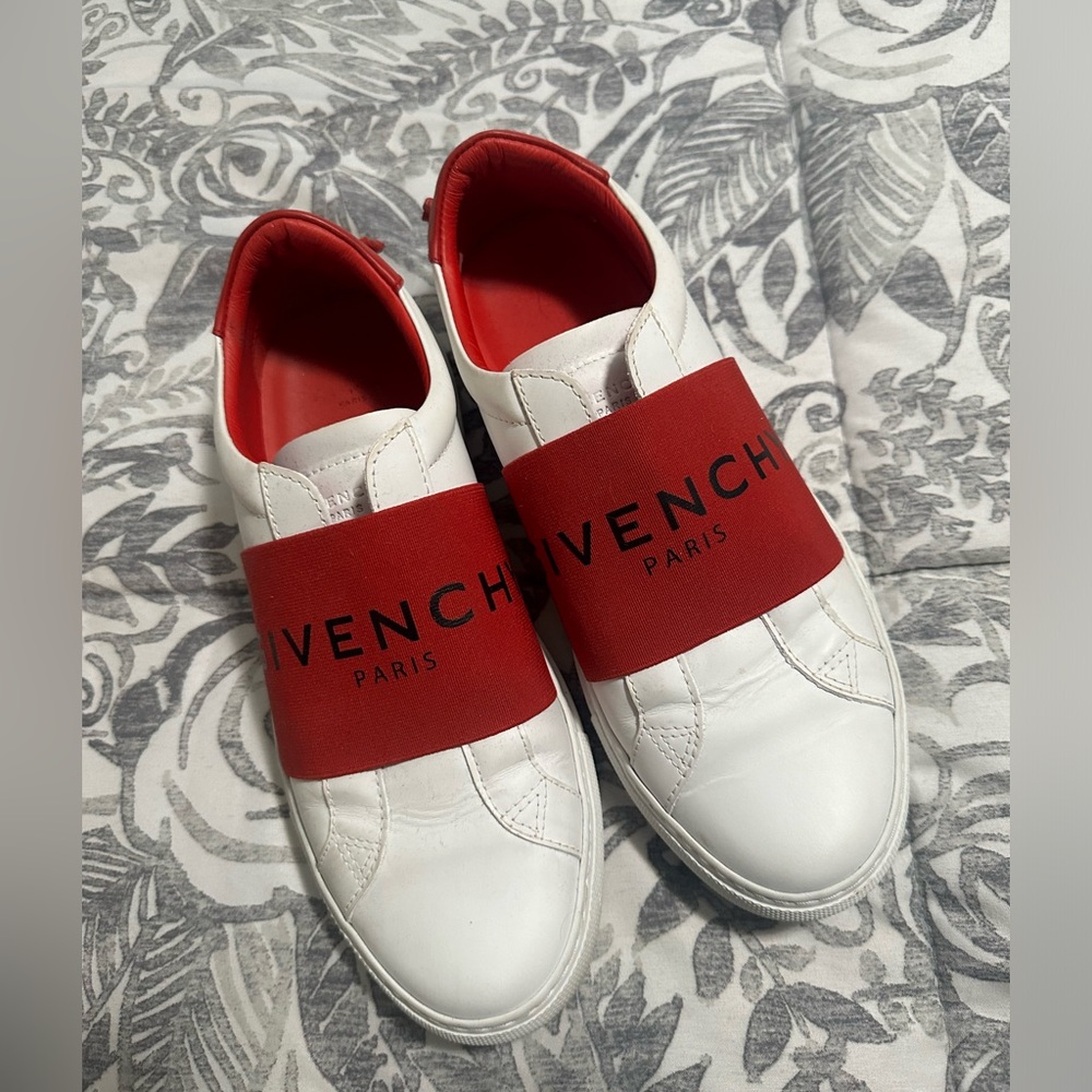 Authentic- Used-Givenchy Women Sneaker